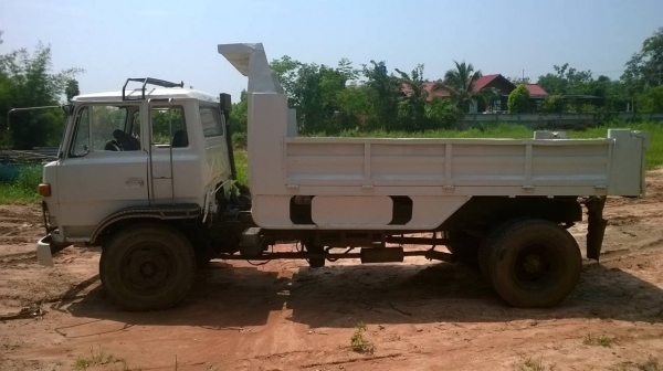 ขาย 6 ล้อดั้ม MITSU ยาง 900 คัสซีสวยใช้ได้ เครื่อง 6BB1 145 แรงม้า เฟืองท้ายใหญ่ มีสโลว์ พาวเวอร์ ทะเบียนครบ ราคาต่อรองได้