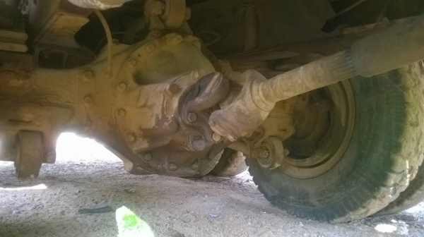 ขายเทนเลอร์ 10 ล้อเพลาเดียว KT925 ช่วงล่าง ZM คัสซีสวยตลอดเส้น เครื่อง EH700 168 แรงม้า สโลว์อินเตอร์ 4 สปีด พวงมาลัยพาวเวอร์ ทะเบียนพร้อมโอน ราคาต่อรองได้ครับ