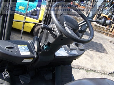 ขายรถ โฟล์คลิฟท์ TOYOTA รุ่น 8-FG15