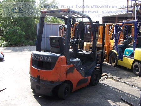 ขายรถ โฟล์คลิฟท์ TOYOTA รุ่น 8-FG15