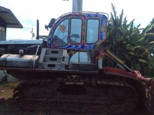 ขายรถตีดิน พ.เจริญการช่าง ช่วงล่าง 12ST เครื่องEK100 260แรงม้า ปั้มไดกิ้นเบอร์23 สภาพสวยพร้อมใช้ ราคาต่อรองได้ ติดต่อได้ที่คุณ อ๊อฟ พิจิตร 086-737-9991