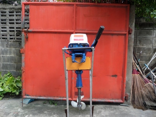 เรือปิเนียม LANDUA 12 ฟุต พร้อมเครื่อง SUZUKI 8 แรงหางสั้น