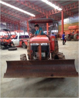 รถแทรกเตอร์มือ 2