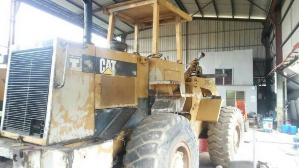 ขายรถตัก CAT 936E สภาพสวยพร้อมใช้ ราคาต่อรองได้ ติดต่อได้ที่คุณ อ๊อฟ พิจิตร 086-737-9991