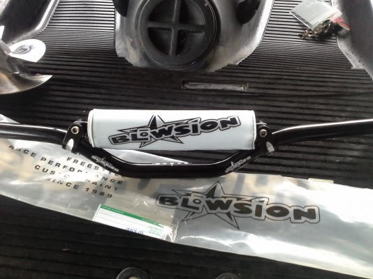 แฮนด์แต่งสำหรับ บัสเตอร์ XP-800 HX