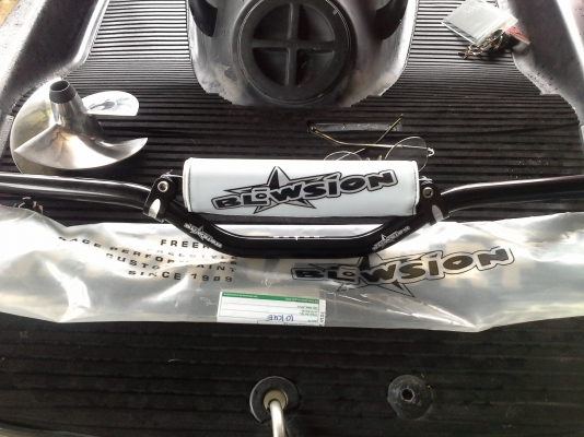 แฮนด์แต่งสำหรับ บัสเตอร์ XP-800 HX