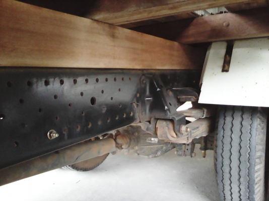 หกล้อ อีซูซุ NMR130แรง ปี54วิ่งแค่7xxxx เอกสารเล่มทะเบียนพร้อมโอน