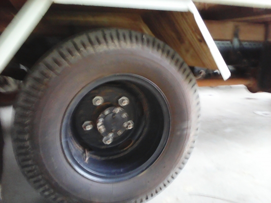 หกล้อ อีซูซุ NMR130แรง ปี54วิ่งแค่7xxxx เอกสารเล่มทะเบียนพร้อมโอน