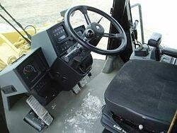 ขายรถตัก CAT 950G สภาพสวยพร้อมใช้ ราคาต่อรองได้ ติดต่อได้ที่คุณ อ๊อฟ พิจิตร 086-737-9991