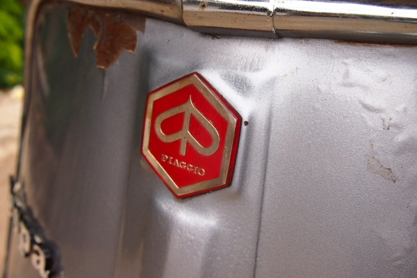 ลดราคาขาย Bajaj หัวเหลี่ยม สภาพเดิม ทะเบียนพร้อมโอน 49,000.- (ที่เชียงใหม่)