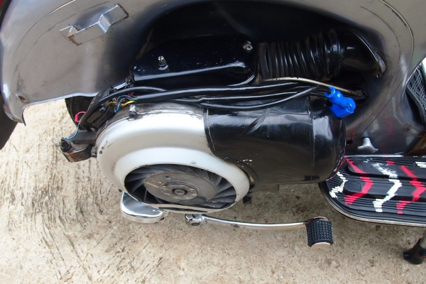 ลดราคาขาย Bajaj หัวเหลี่ยม สภาพเดิม ทะเบียนพร้อมโอน 49,000.- (ที่เชียงใหม่)