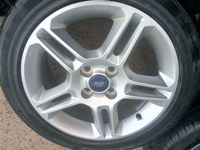 ขายล้อแม็กFORD Fiesta (TOP) ขอบ 16 พร้อมยางปี12 4 ล้อ