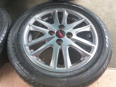 ขายล้อแม็ก TOYOTA TRD ขอบ15 พร้อมยางปี13 4 ล้อ