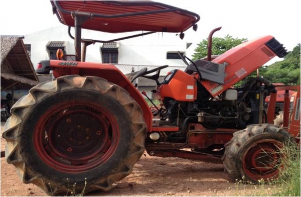 รถแทรกเตอร์มือ 2