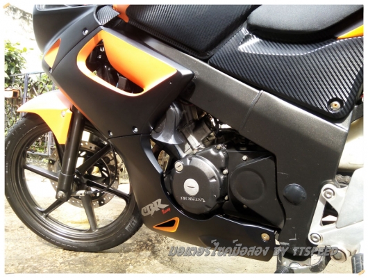 ขาย CBR 150 Wrap สีดำส้มด้าน ไมล์เหลืองปี 50 ขาย CBR 150 Wrap สีดำส้มด้าน ไมล์เหลืองปี 50