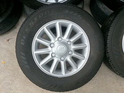 ขายแม็ก ISUZU D-MAX ขอบ 15 12 ก้านพร้อมยาง 4 ล้อ