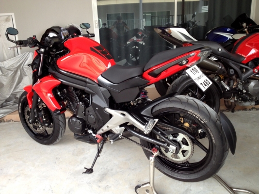 ขาย Kawasaki ER6N ปี2013 แต่งเพียบ ท่อSC Full โช้คโอลีน ปั้มแบมโบ้ ราคา 239000 บ