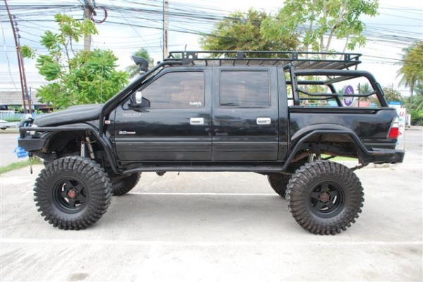 ขาย Isuzu ดราก่อนอาย สี่ประตูวางคาน