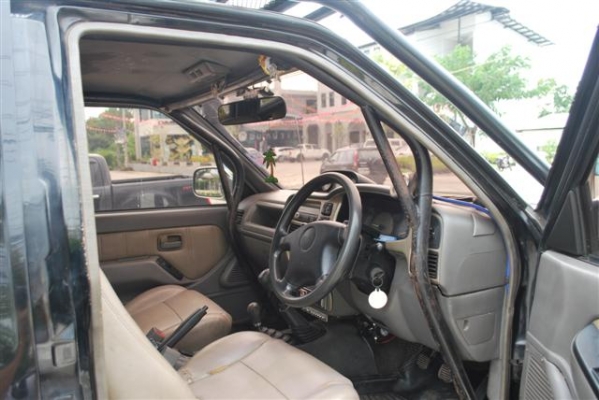 ขาย Isuzu ดราก่อนอาย สี่ประตูวางคาน ขาย Isuzu ดราก่อนอาย สี่ประตูวางคาน