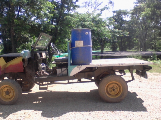 ขายรถอีแต๋นยกสูง  เครื่องยน 6 ล้อ BU3000 เครื่องดี ขับขี่ได้