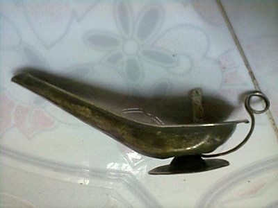 ตะเกียงใส่นํ้ามันอาลาดิน