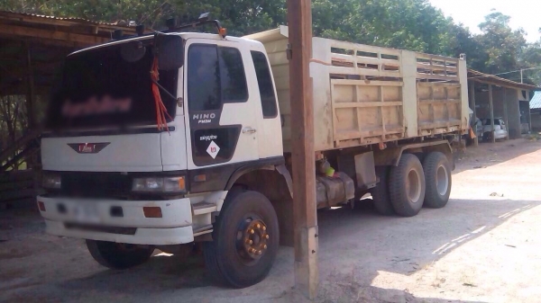 ขายรถบรรทุกสิบล้อดัมพ์ HINO 3M เครื่องเดิม 240 แรง 2 เพลา ปี 39 กระบะดัมพ์โคราช ทะเบียนพร้อม