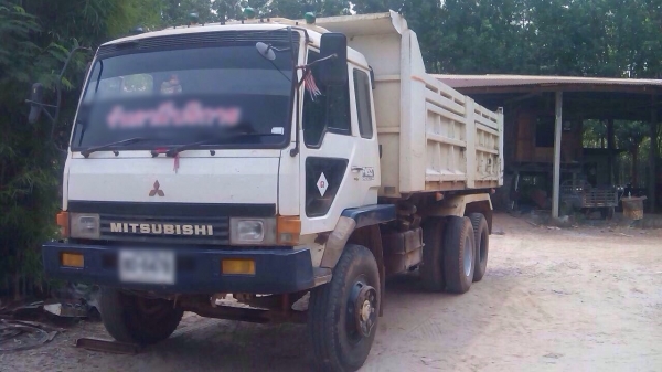 ขายรถบรรทุกสิบล้อดัมพ์ MITSUBISHI TD เครื่องเดิม 6D16-195 แรง 2 เพลา ซีเรียล 4,0xxx กระบะดมพ์โคราช