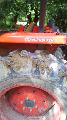 รถไถ KUBOTA 4508 DI มีใบดันหน้า ผานสาม และ ผานหก ตราช้าง สภาพใช้งานน้อยมาก.