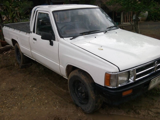 โตโยต้า 2400