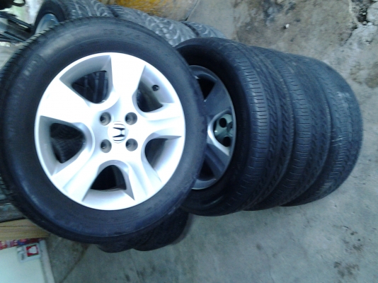 แม็ก honda ขอบ15 4รู100 พร้อมยาง