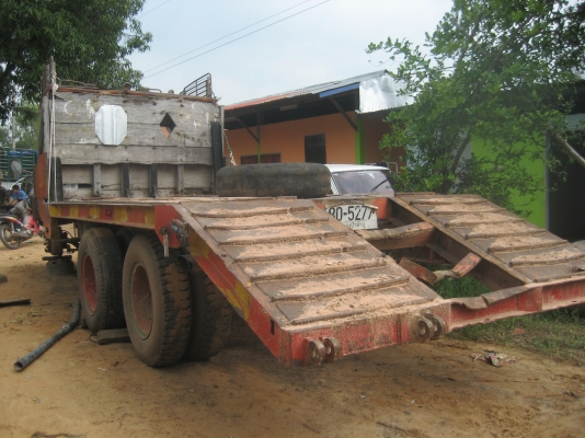 หัวยาว เพลาเดียว    ราคา  250,000  บาท