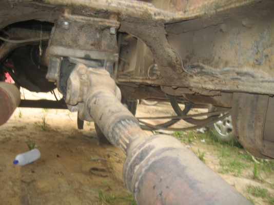 หัวยาว เพลาเดียว    ราคา  250,000  บาท