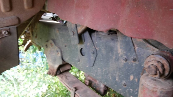 ***ขายแล้วครับขอบคุณ Truck2hand ขาย10ล้อ2เพลาดั้มถูกๆ HINO SUMO FM227LD วางเครื่องHO7C-185แรง (ลงเล่ม) เครื่องดีเกียร์ดี ช่วงล่าง2เพลาเดิม คัสซีดี มีบวมซับใน กับ มีตำหนิ คัสซีแตกกลางตัวซ้าย รอยแตกขึ้นประมาณ2นิ้ว (ตามรูป) ที่เหลือไม่ปะไม่ดาม สโลวเดิม กระบะ