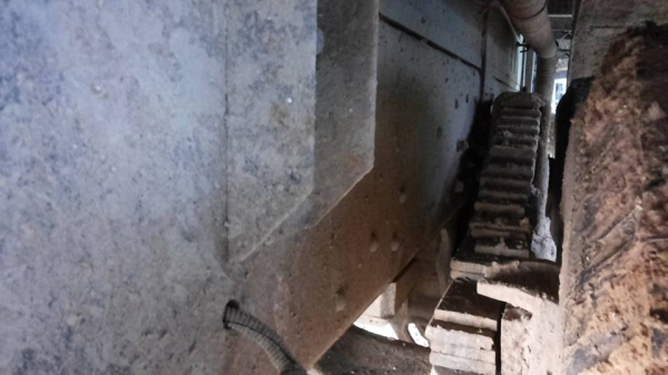 ***ขายแล้วครับขอบคุณ Truck2hand ขาย10ล้อ2เพลาดั้มถูกๆ HINO SUMO FM227LD วางเครื่องHO7C-185แรง (ลงเล่ม) เครื่องดีเกียร์ดี ช่วงล่าง2เพลาเดิม คัสซีดี มีบวมซับใน กับ มีตำหนิ คัสซีแตกกลางตัวซ้าย รอยแตกขึ้นประมาณ2นิ้ว (ตามรูป) ที่เหลือไม่ปะไม่ดาม สโลวเดิม กระบะ