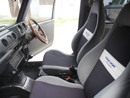 ขายซูซูกิ จิมนี่ เครื่อง 1300 ตัวแท้ รถสวยมาก ขายซูซูกิ จิมนี่ เครื่อง 1300 ตัวแท้ รถสวยมาก