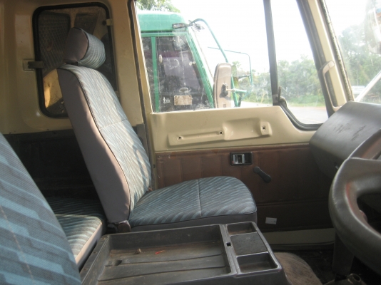 เพลา เดียว  EH 700  168 แรง  พร้อมหางบันได  ราคา   630,000 บาท