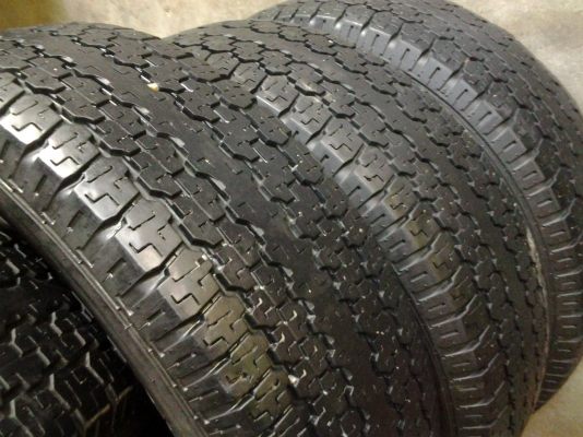 บริสโตน 245/70/16 ปี12 ดอกตรูมๆ