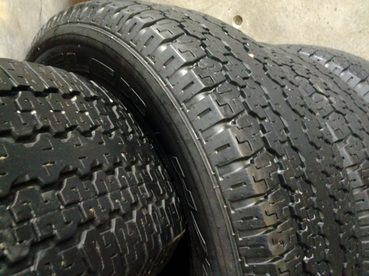 บริสโตน 245/70/16 ปี12 ดอกตรูมๆ