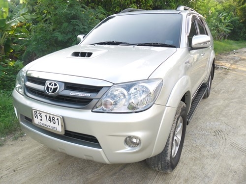 ขาย FORTUNER 3.0 D  ดีเซล ตัวท๊อป ปี 06
