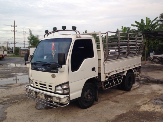 6ล้อISUZU /NKR /100HP**รถห้าง**