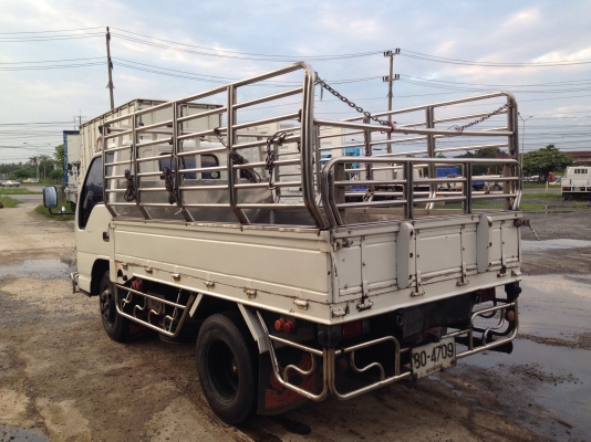 6ล้อISUZU /NKR /100HP**รถห้าง**