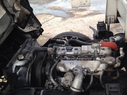 6ล้อISUZU /NKR /100HP**รถห้าง**