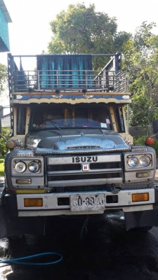 รถสิบล้อ หน้ายิ้ม เครื่อง 6HE พวงมาลัยเพาเว่อร์