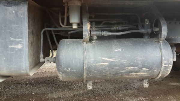 รถสิบล้อ หน้ายิ้ม เครื่อง 6HE พวงมาลัยเพาเว่อร์