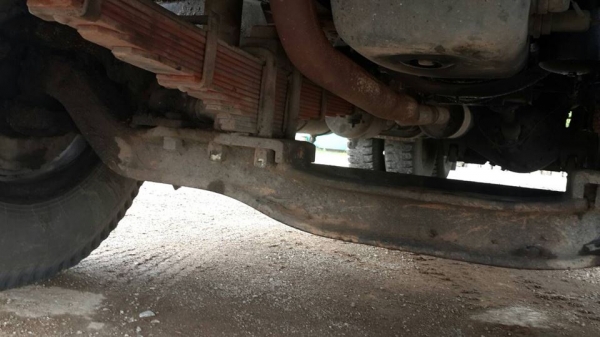 รถสิบล้อ หน้ายิ้ม เครื่อง 6HE พวงมาลัยเพาเว่อร์