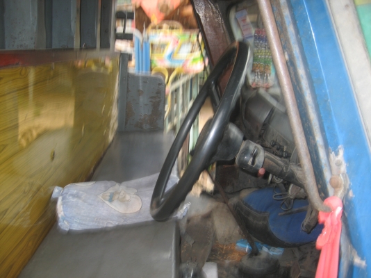 หัวยาว  6 BD 1   165 แรง  เพลาเดียว   ราคา  230,000  บาท