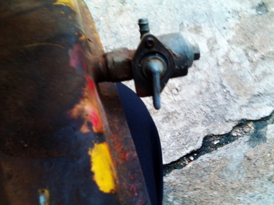 ขายถัง yamaha dt 125 mono ขายถัง yamaha dt 125 mono