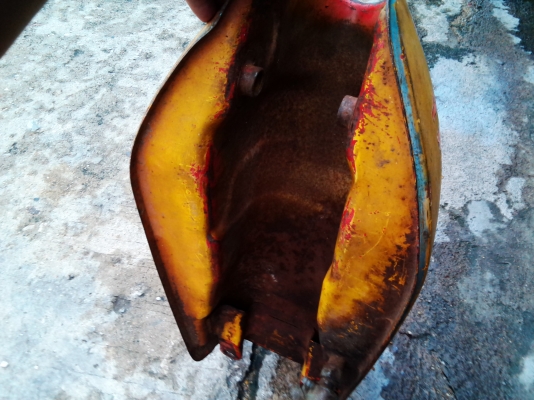 ขายถัง yamaha dt 125 mono ขายถัง yamaha dt 125 mono