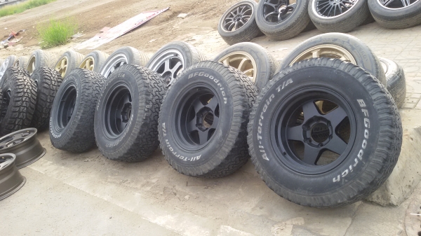 ขายล้อ เบสเล่ขอบ16 พร้อมยางbf ทั้งชุด12500