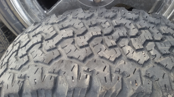 ขายล้อ เบสเล่ขอบ16 พร้อมยางbf ทั้งชุด12500